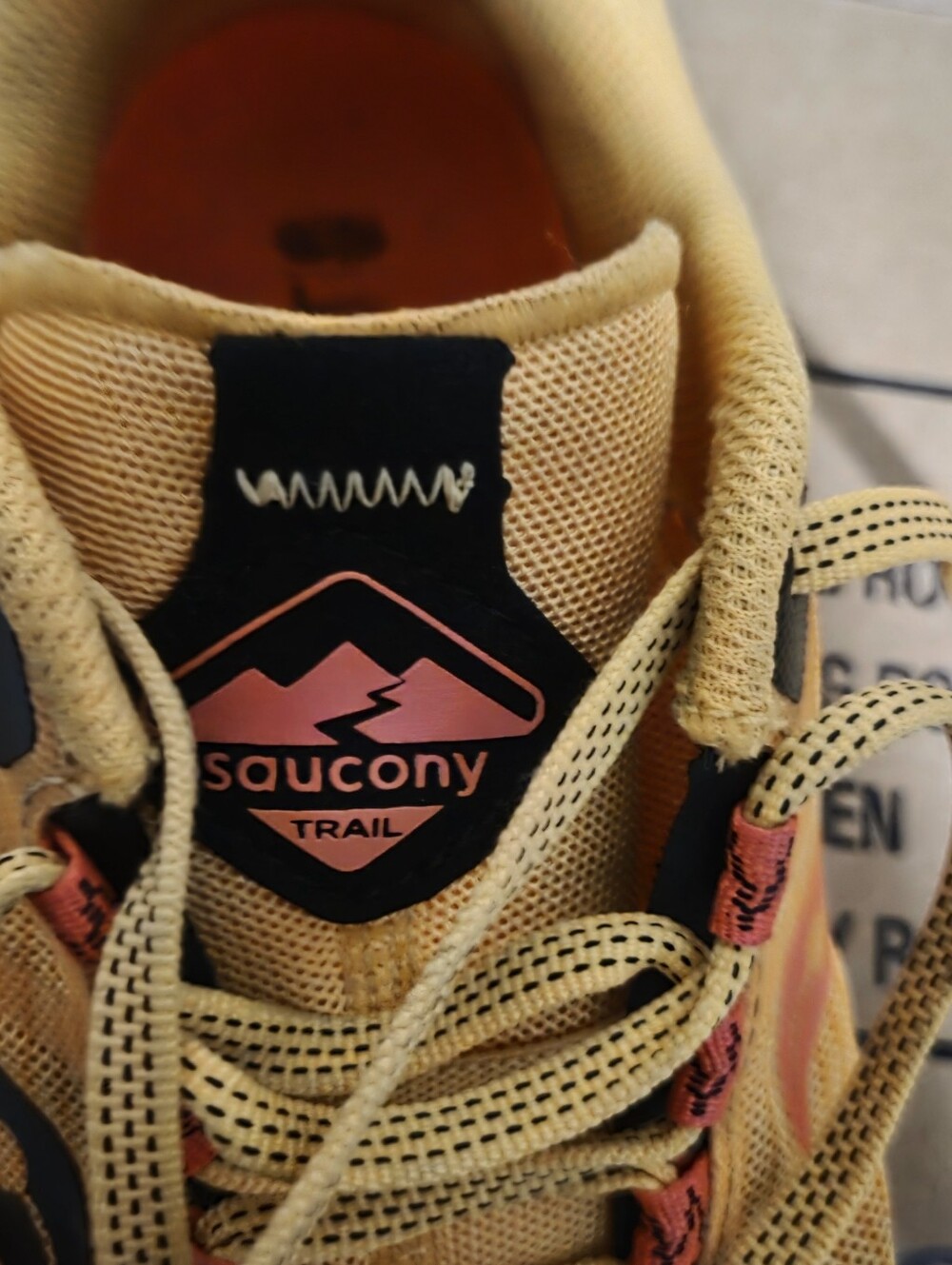 Saucony Peregrine 12 Trail Running Shoes Womens Size 7 Yellow PWRRUN S10737-16 - Picture 11 of 11